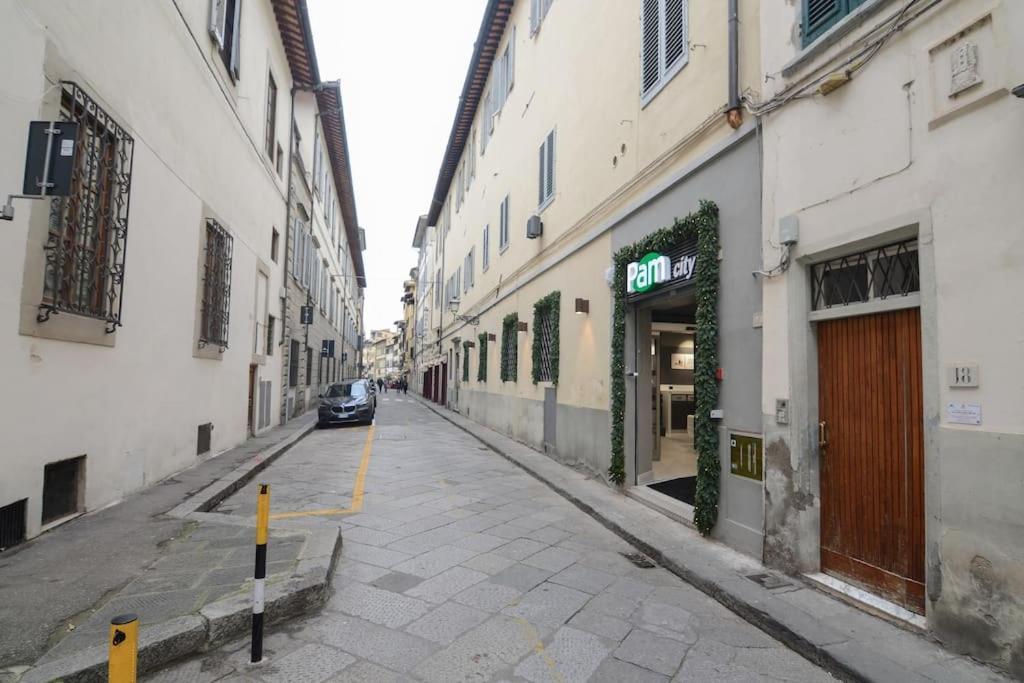 Ferienwohnung Keys Of Italy - Sgiuseppe 18 - Monolocale Intimo E Conveniente A Santa Croce Florenz Exterior foto